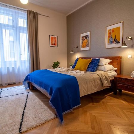 Be A Budapester Exteriér fotografie